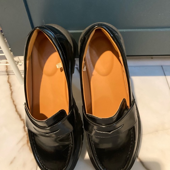 Women’s black loafers - Picture 3 of 7
